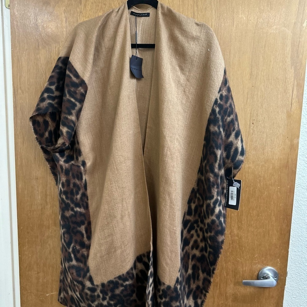 Chic Leopard Print Tan Cape-Wrap‎